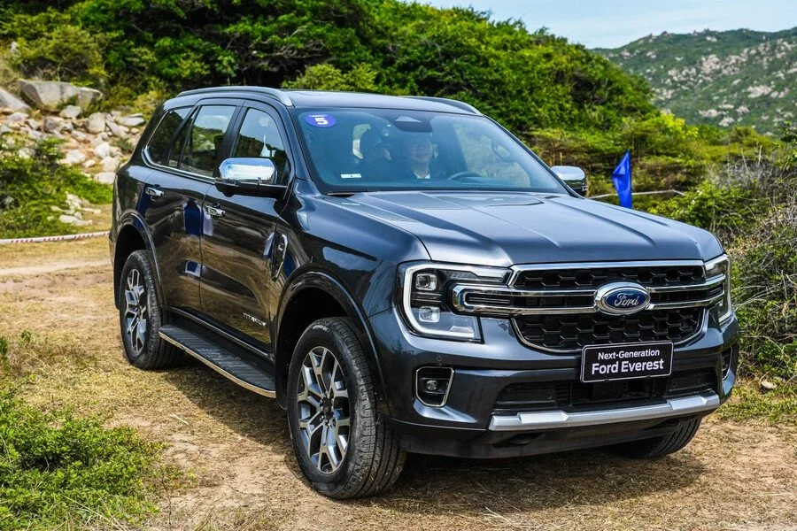 Doanh số SUV 7 tháng 7/2023: Ford Everest đứng đầu, áp đảo Toyota Fortuner