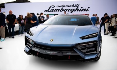 Vén màn Lamborghini Lanzador, siêu xe điện đầu tiên của hãng