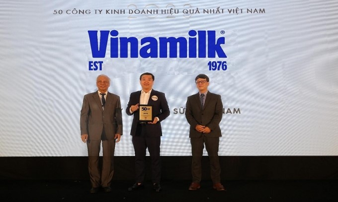 Hơn một thập niên, Vinamilk giữ vững ngôi vị trong các BXH doanh nghiệm niêm yết hàng đầu