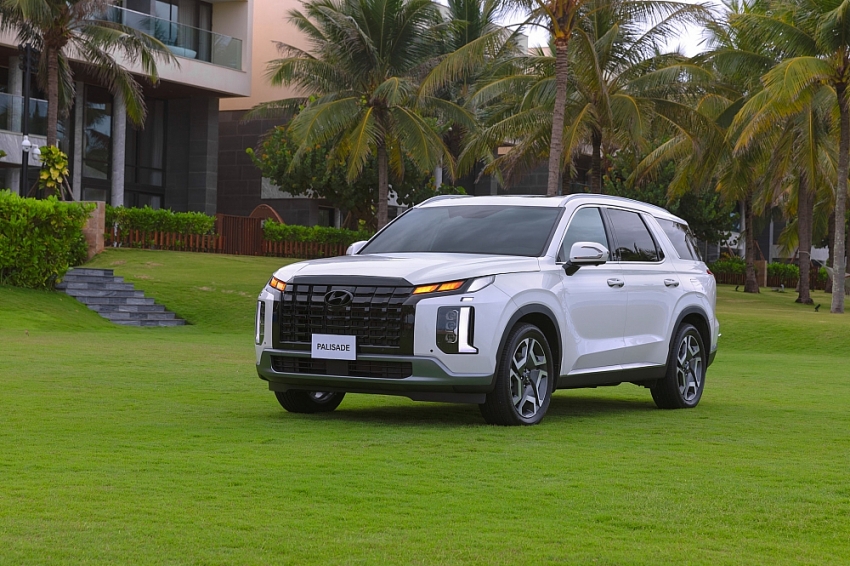 Hyundai Palisade giảm giá mạnh dịp cuối năm lên đến hàng chục triệu đồng