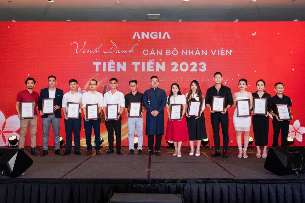 An Gia vinh danh các cán bộ nhân viên tiên tiến năm 2023