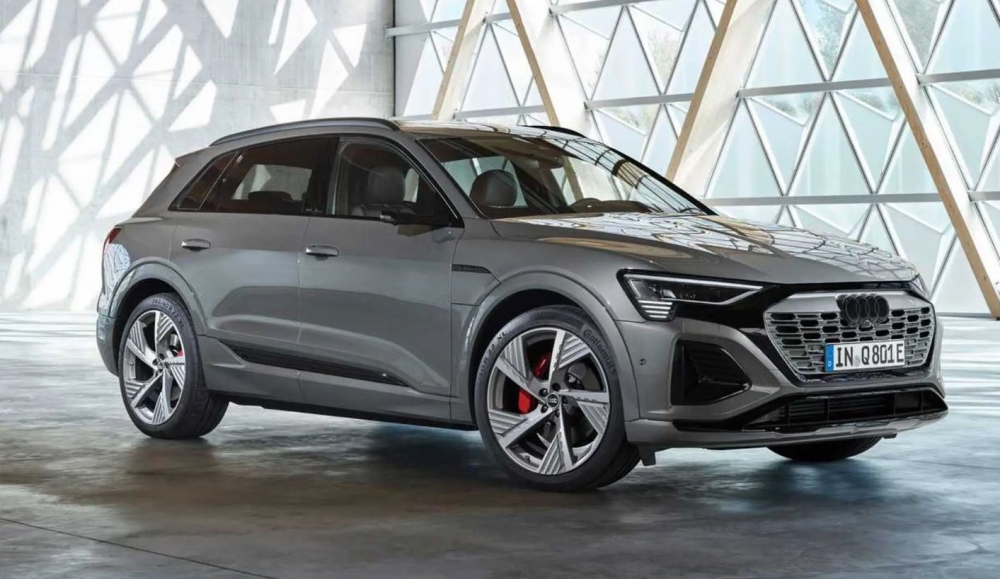 Audi Q8 e-tron 2024 sắp về Việt Nam, giá dự kiến 3,8 tỷ đồng