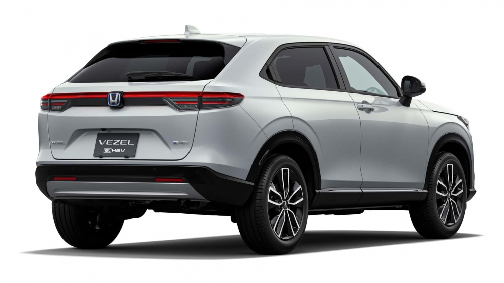 Honda HR-V 2024 ra mắt: Bổ sung gói trang bị off-road, giá từ 425 triệu đồng