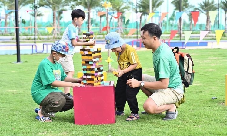 Hơn tất cả là tạo dựng những khoảnh khắc đáng nhớ cùng gia đình, những người thân yêu. Vẽ nên những trải nghiệm đầy sắc màu cho mỗi cư dân, mỗi gia đình khi trải nghiệm tại The Global City - Trung tâm mới của TP.HCM.