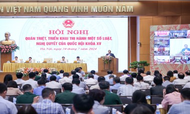 Kịp thời đưa các luật, nghị quyết mới được Quốc hội thông qua đi vào cuộc sống