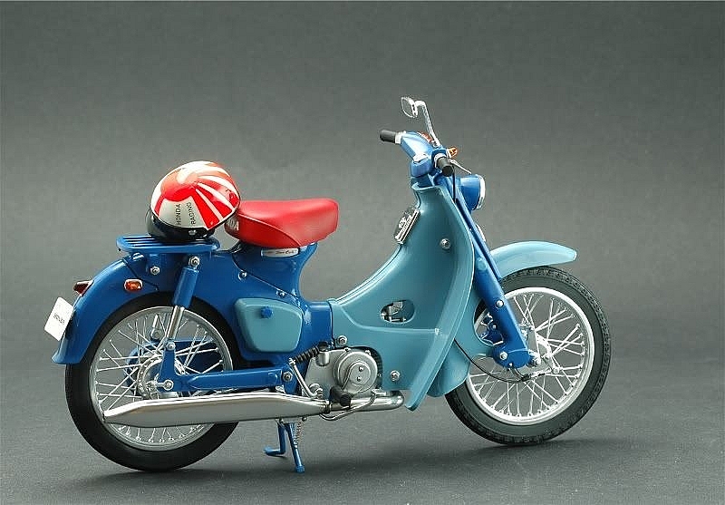 Honda Cub 81: Xe máy huyền thoại và ký ức vàng son của tuổi thơ 8x