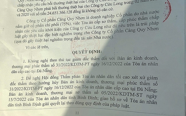 Liên quan vụ án mà Cảng Quy Nhơn là bị đơn, VKSND Tối cao có quyết định kháng nghị Giám đốc thẩm theo hướng hủy các bản ản sơ thẩm và phúc thẩm, tạm đình chỉ thi hành án, giao hồ sơ về TAND Bình Định giải quyết lại