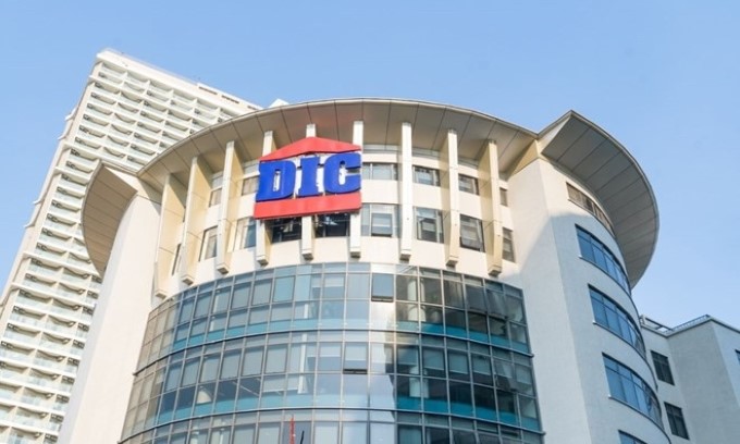 DIC Corp: Vì đâu lợi nhuận trước thuế "bốc hơi" gần 54% sau soát xét?