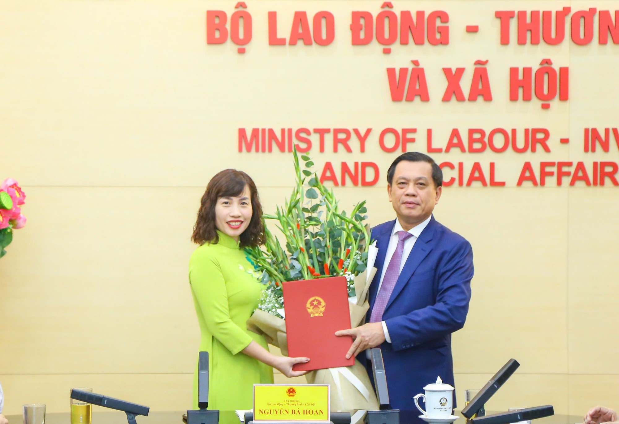 ban-kinh-te-trung-uong-bo-lao-dong-thuong-binh-va-xa-hoi-bo-nhiem-can-bo-moi01-1726212453.jpeg