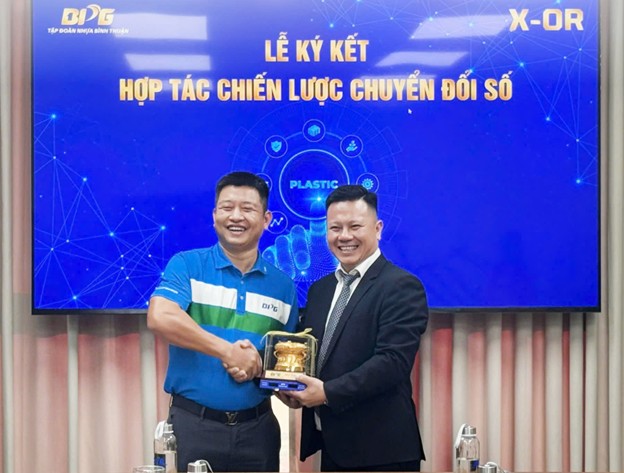 Ký kết thỏa thuận hợp tác chiến lược chuyển đổi số